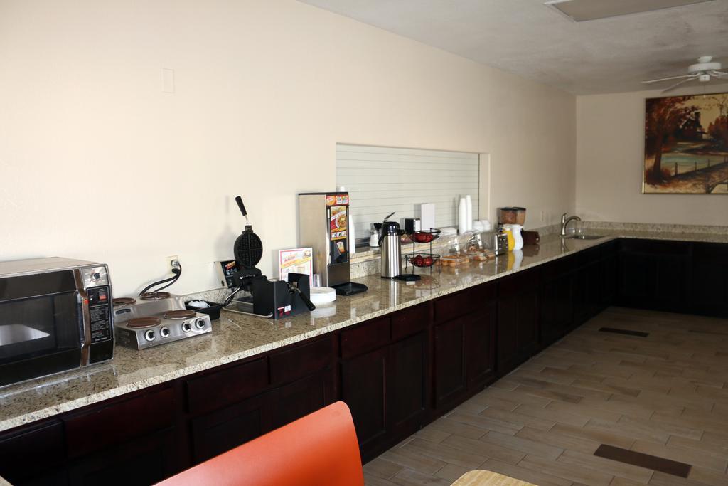 Great Western Inn & Suites Carlsbad Exterior foto