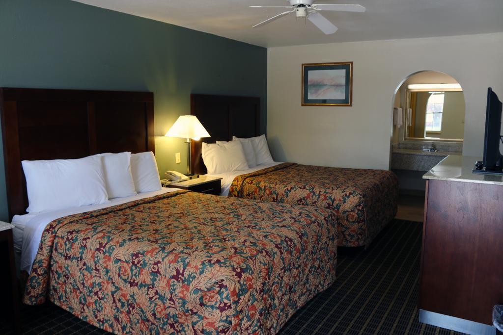 Great Western Inn & Suites Carlsbad Exterior foto